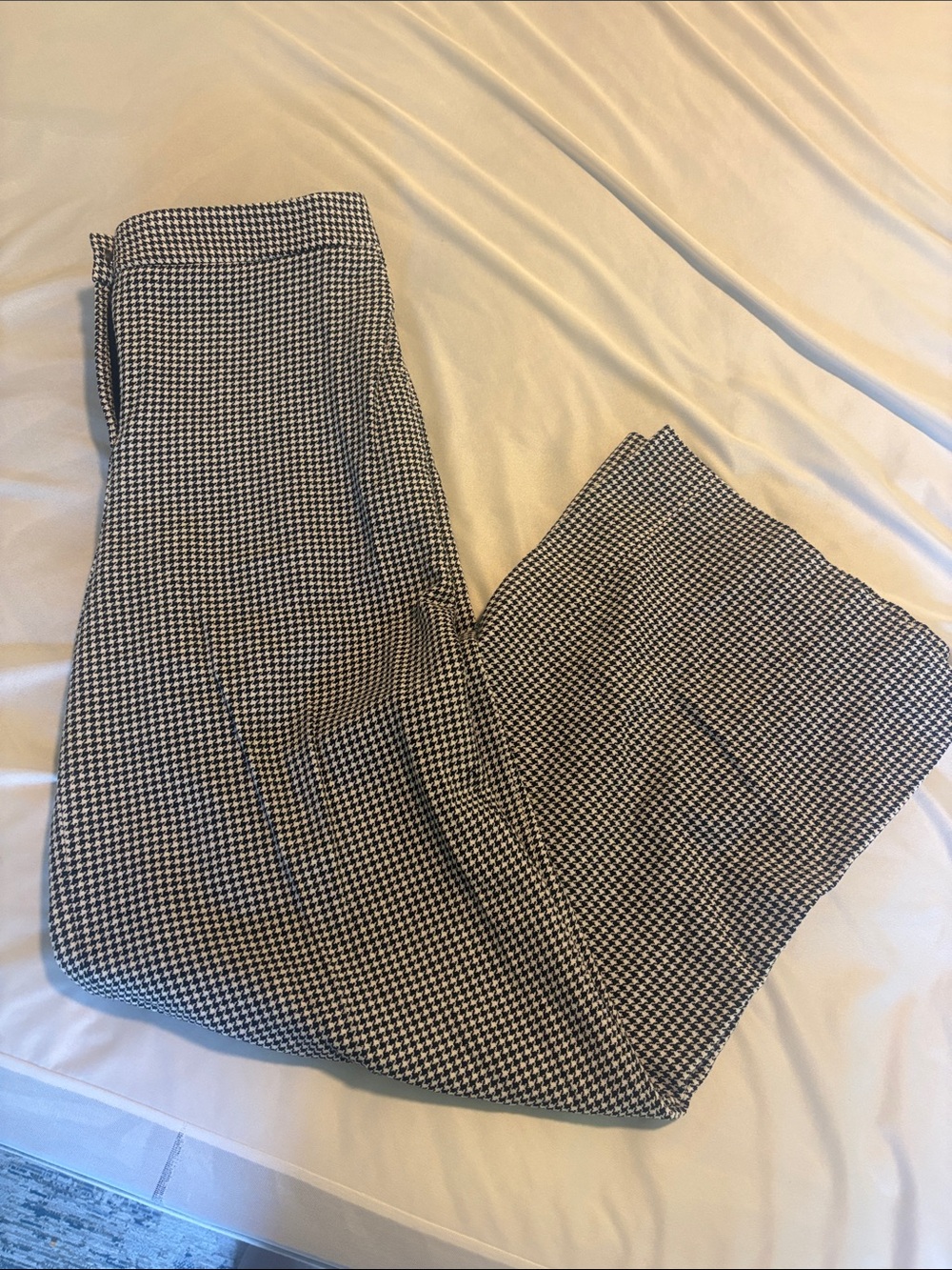 Zara Black and White Houndstooth Wide-Leg Trousers